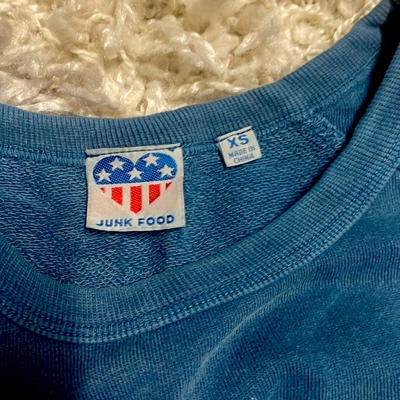 JUNK FOOD sleeveless blue “free spirit” graphic tank top - Picture 4 of 4